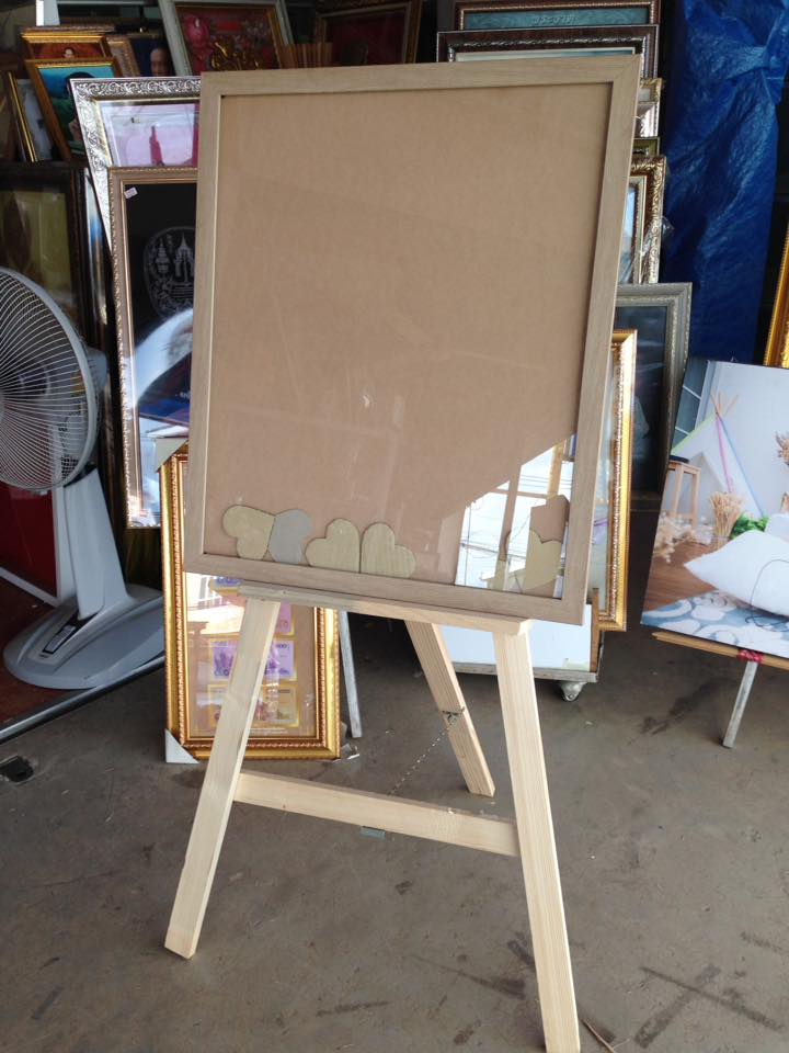 ขาตั้งกรอบรูปไม้สน สูง 125 cm