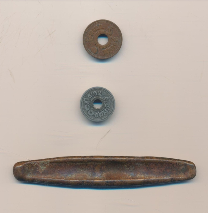 เหรียญและเงินเก่าๆ