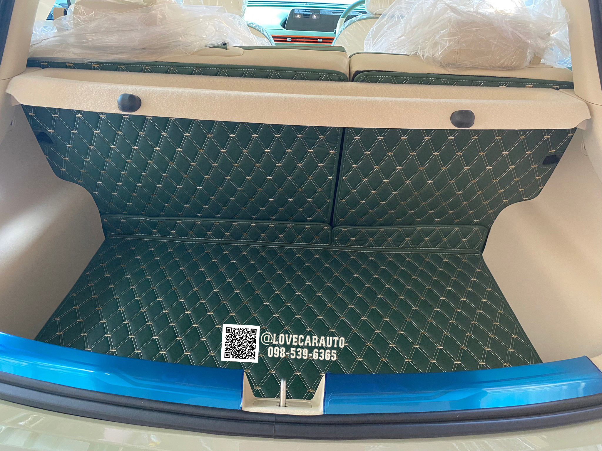 พรมปูพื้นรถยนต์ ORA Good Cat ด้ายคู่สีเขียว+ดักฝุ่นสีครีม