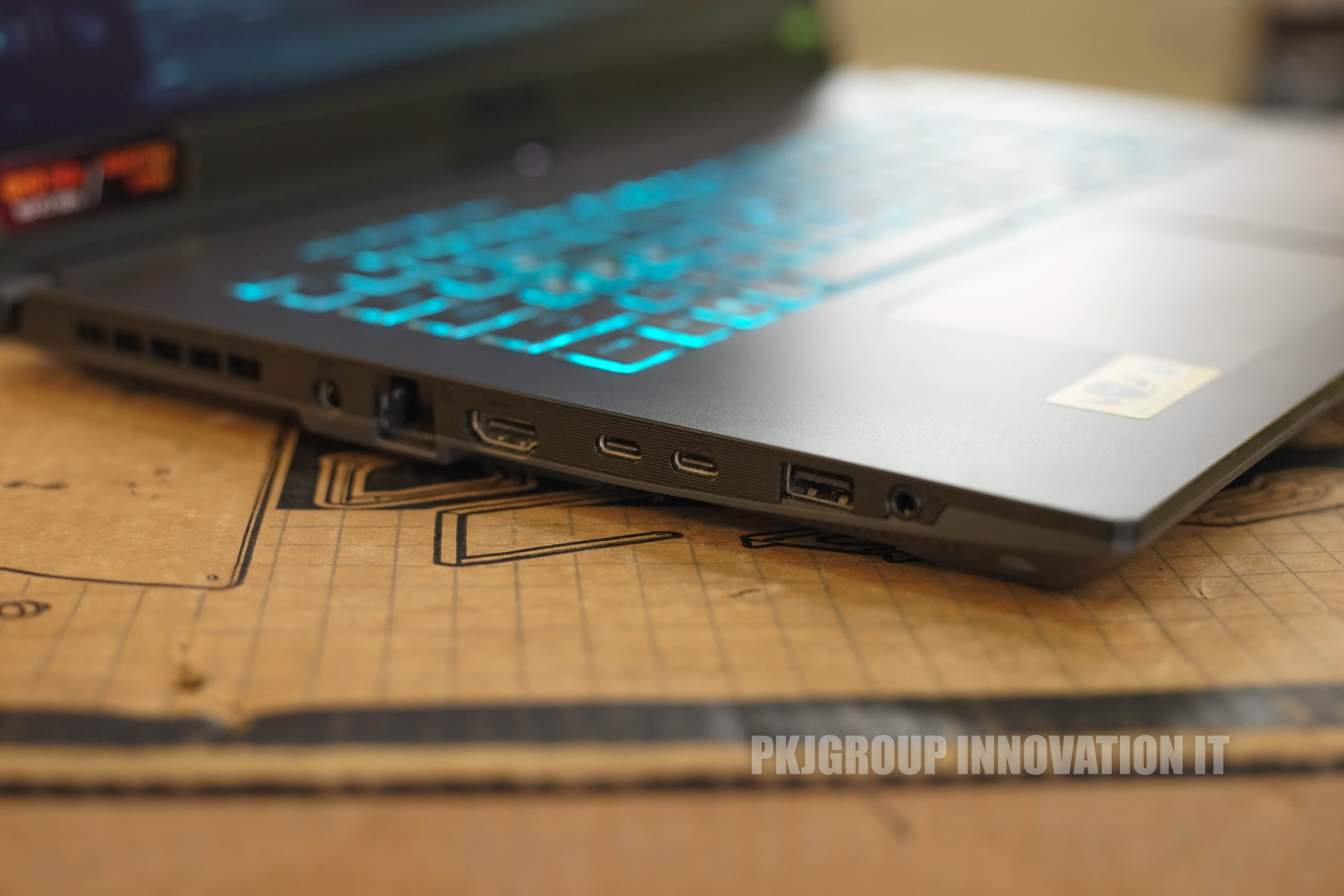 โน๊ตบุ๊คเล่นเกมมือสองจอใหญ่ Asus TUF A17 FX707ZV4-LL021W i7-12700H RAM 16 GB SSD 512GB RTX4060