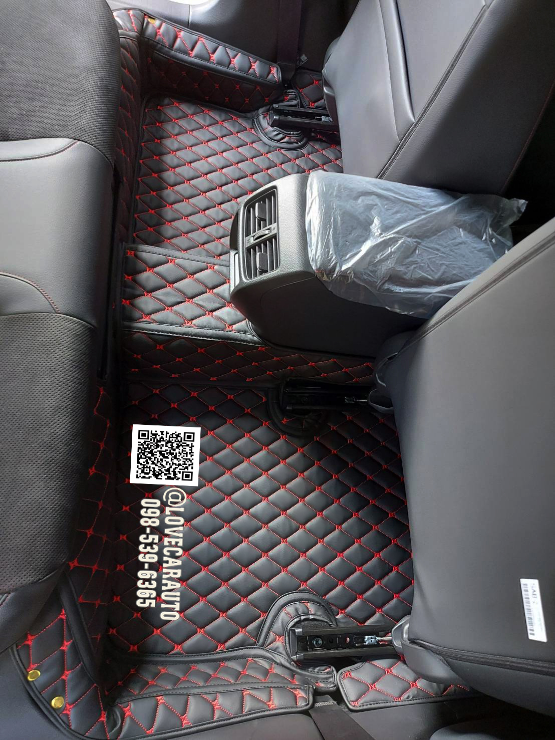 พรมปูพื้นรถยนต์ Honda civic EHEV 2022 สีดำด้ายแดง+แผ่นท้าย