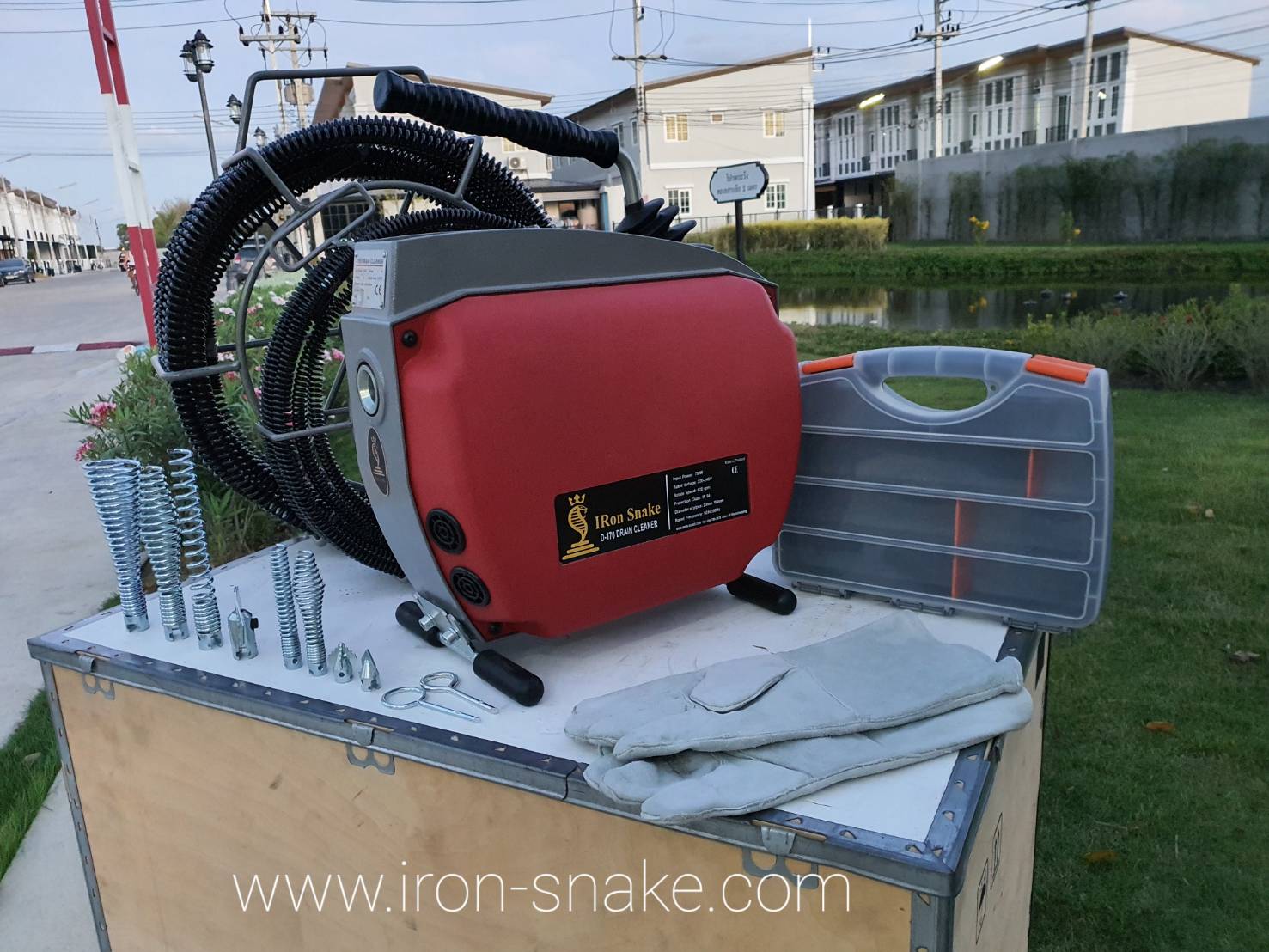 เครื่องทะลวงท่อ งูเหล็ก ironsnake รุ่น D-170 งูเหล็กทะลวงท่อ เครื่องทะลวงท่อไฟฟ้า