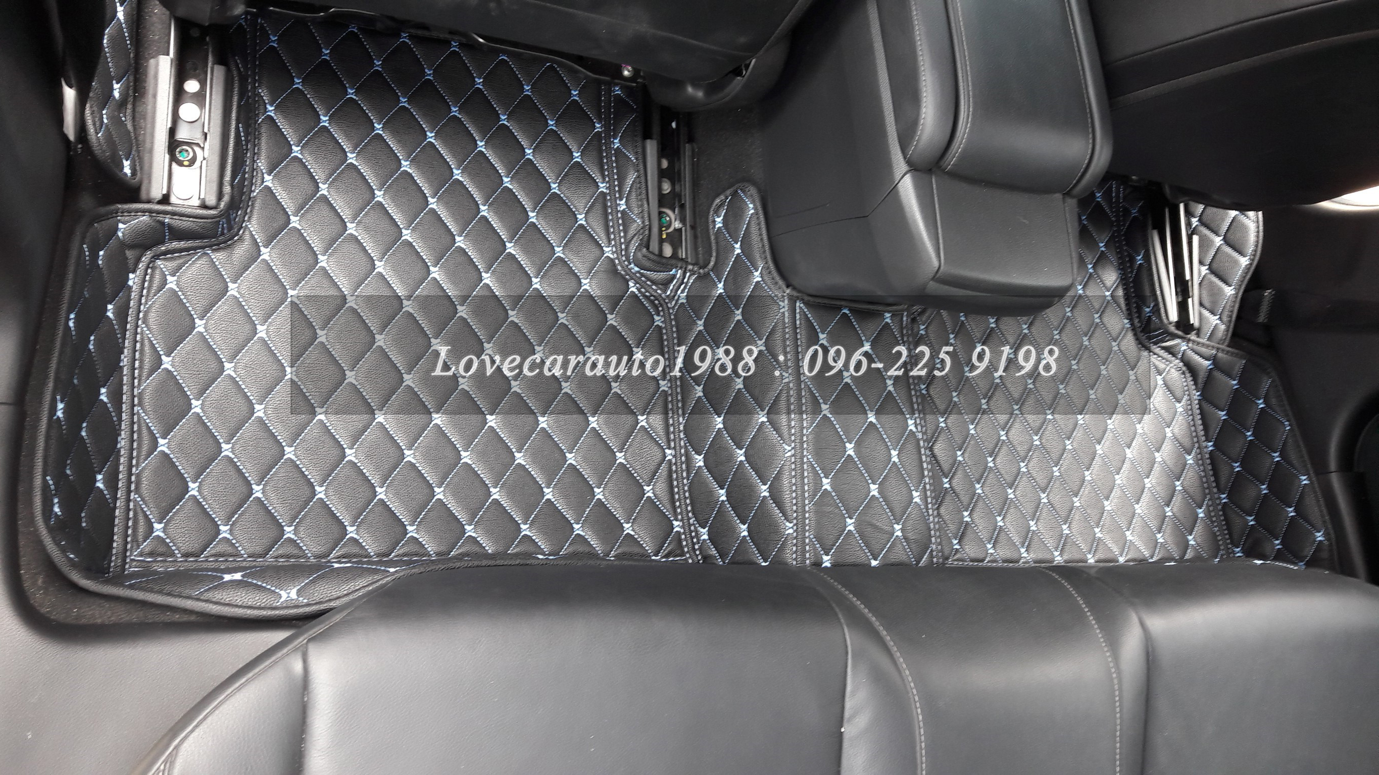 พรม 6D Honda Civic 2017 สีดำด้ายแดง