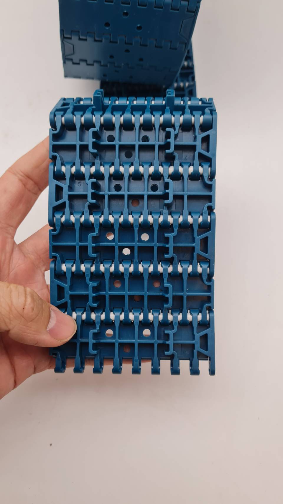 FR 1000-85 Flat top modular โมดูล่า สำหรับงานสายพานลำเลียงในโรงงานอุตสาหกรรม โรงงานผลิตน้ำ