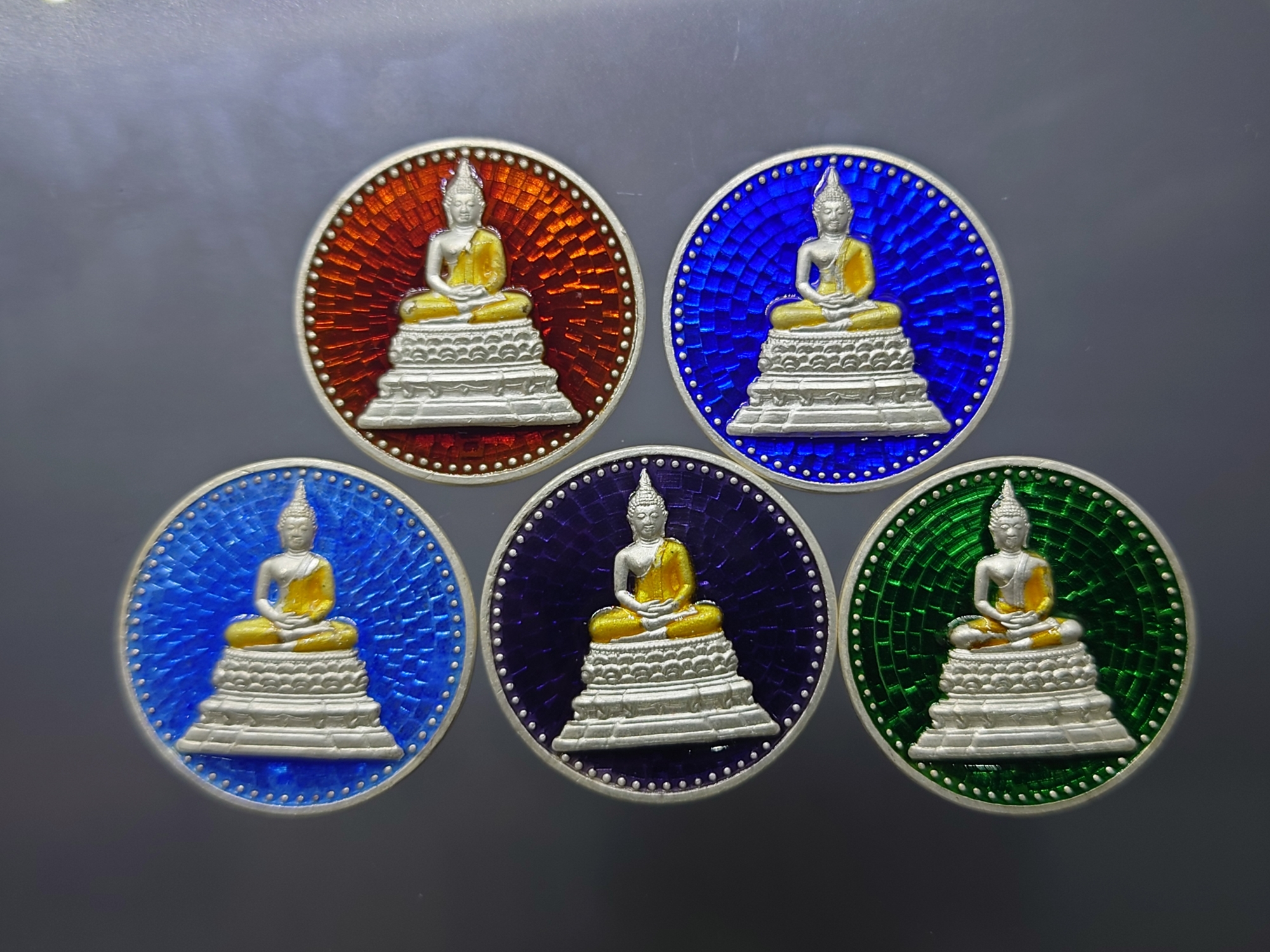 เหรียญพระพุทธคมนาคมบพิธ ภปร เนื้อเงิน ลงยา 5 สี ชุดกรรมการ ที่ระลึก 84 ปี กระทรวงคมนาคม พ.ศ.2539 พร้อมกล่องเดิม