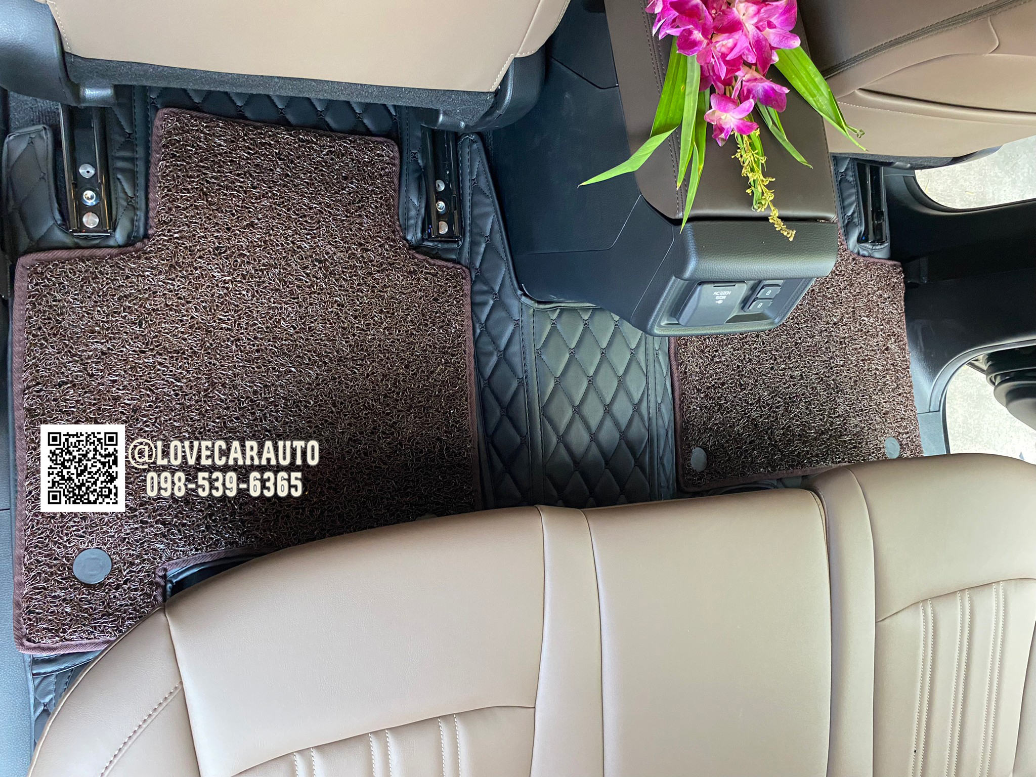 พรมปูพื้นรถยนต์ 6D Isuzu Mux 2022 สีดำด้ายดำ +ไวนิลสีน้ำตาล