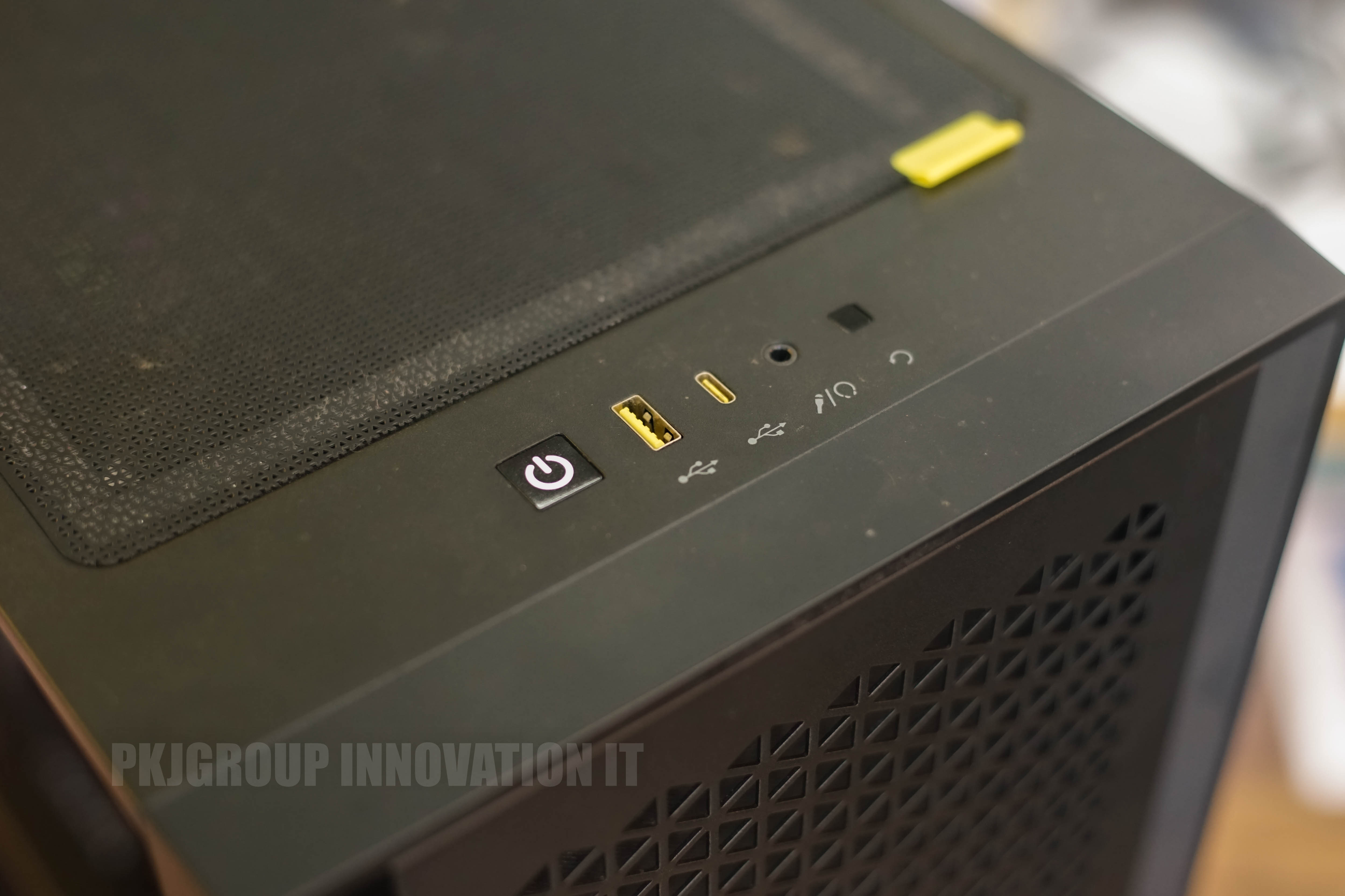 คอมเล่นเกมมือสอง Corsair i9-12900K RAM 32GB SSD 1TB RTX3060