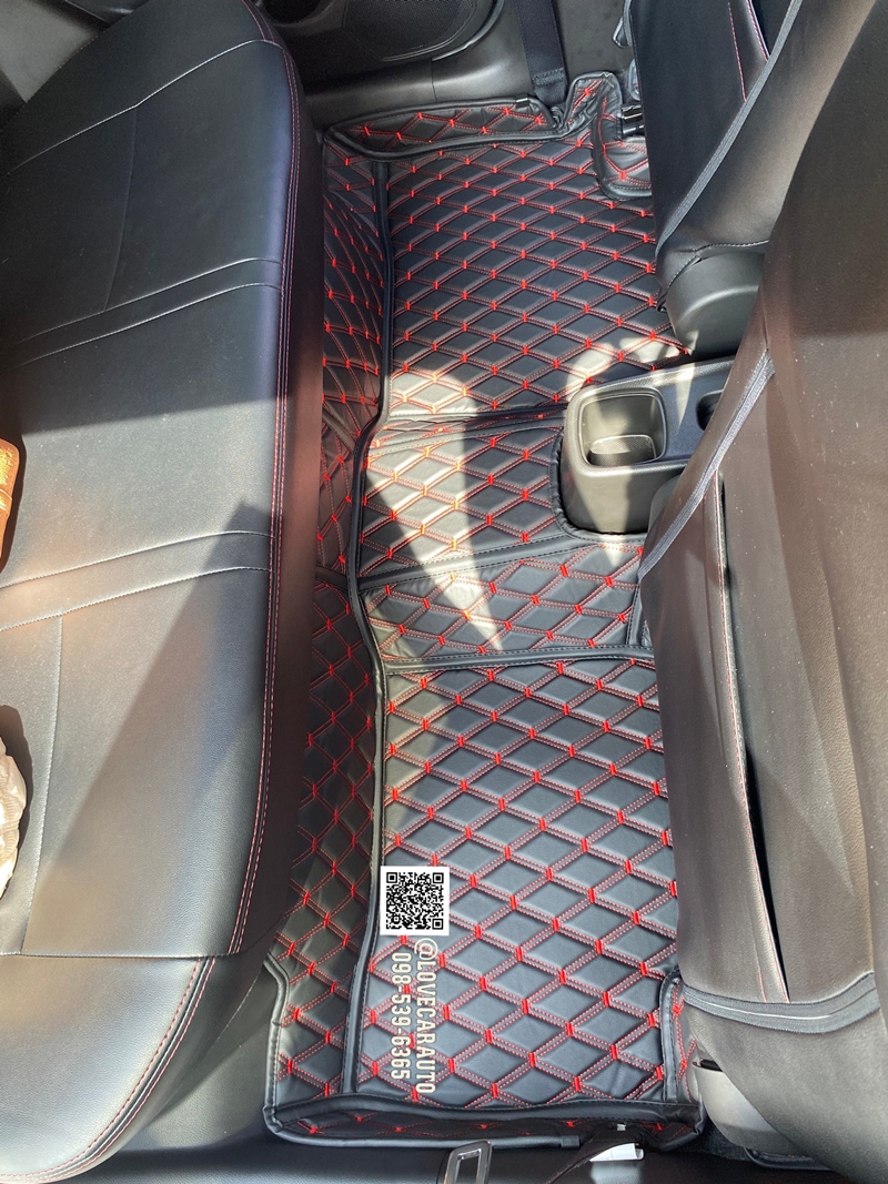 พรมปูพื้นรถยนต์ suzuki Swift 2023 VVIPด้ายคู่ สีดำด้ายแดง