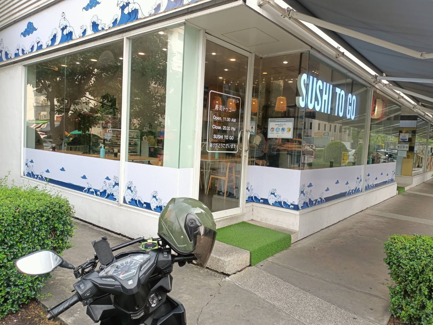 งานป้ายสติกเกอร์ ร้านอาหารSUSHI TO GO