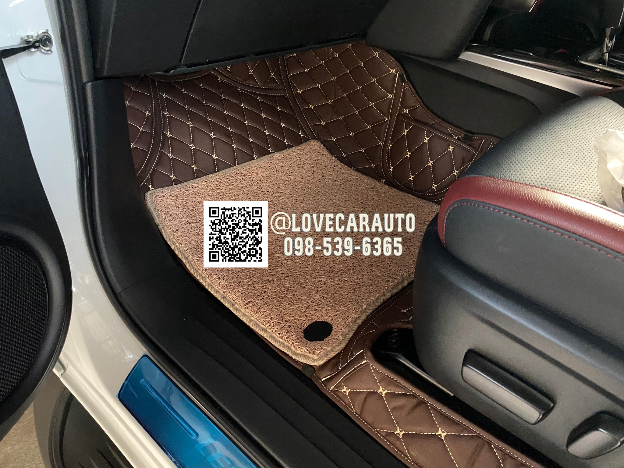 พรมปูพื้นรถยนต์ 7D Toyota Fortuner Legender 60th Anniversary 2022 สีกาแฟ+ไวนิลครีม