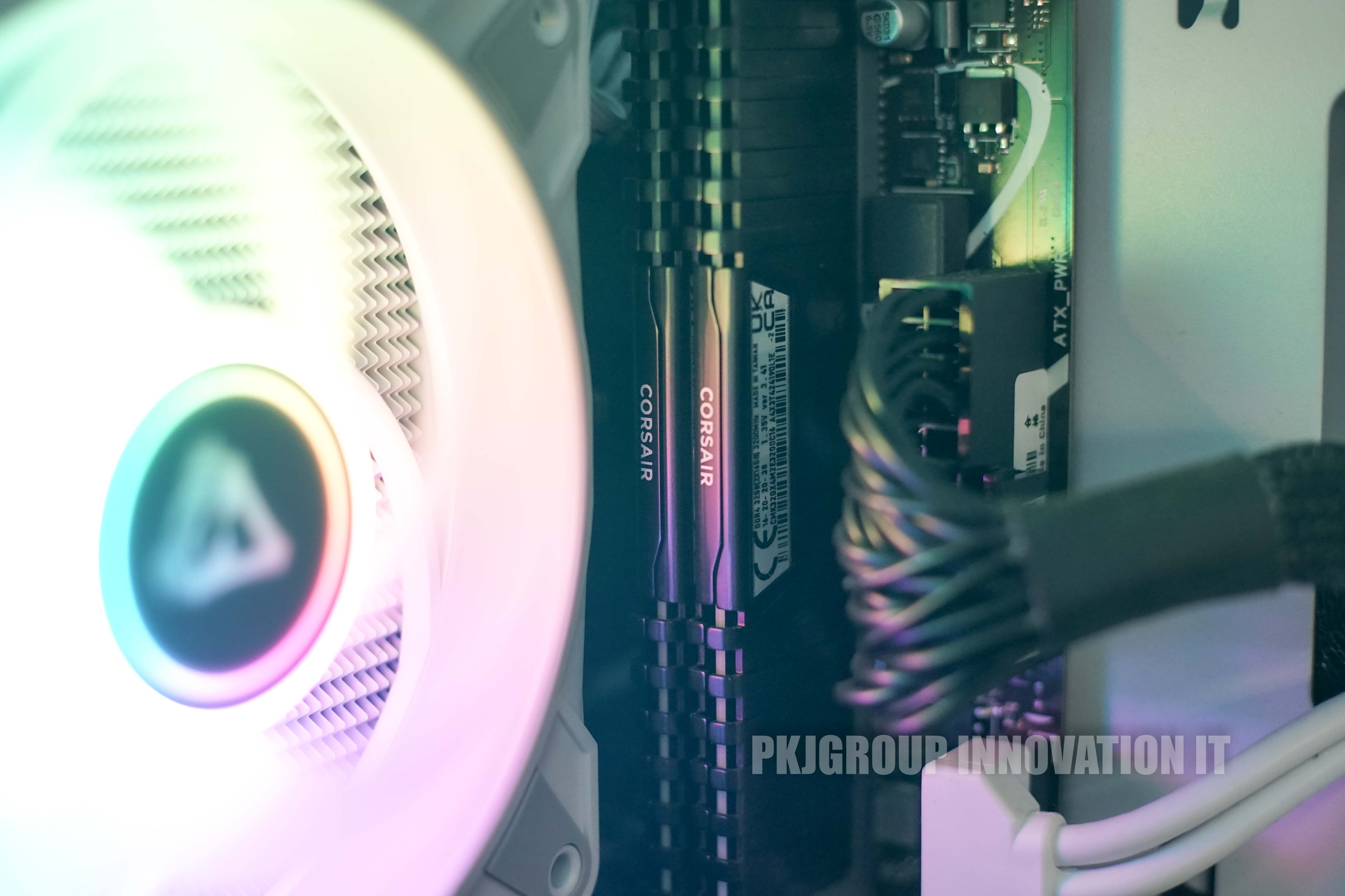 คอมเล่นเกมมือสอง i7-14700F RAM 32 GB m.2 512 GB RTX4070 Super เคสสวย ประกันยาวๆ