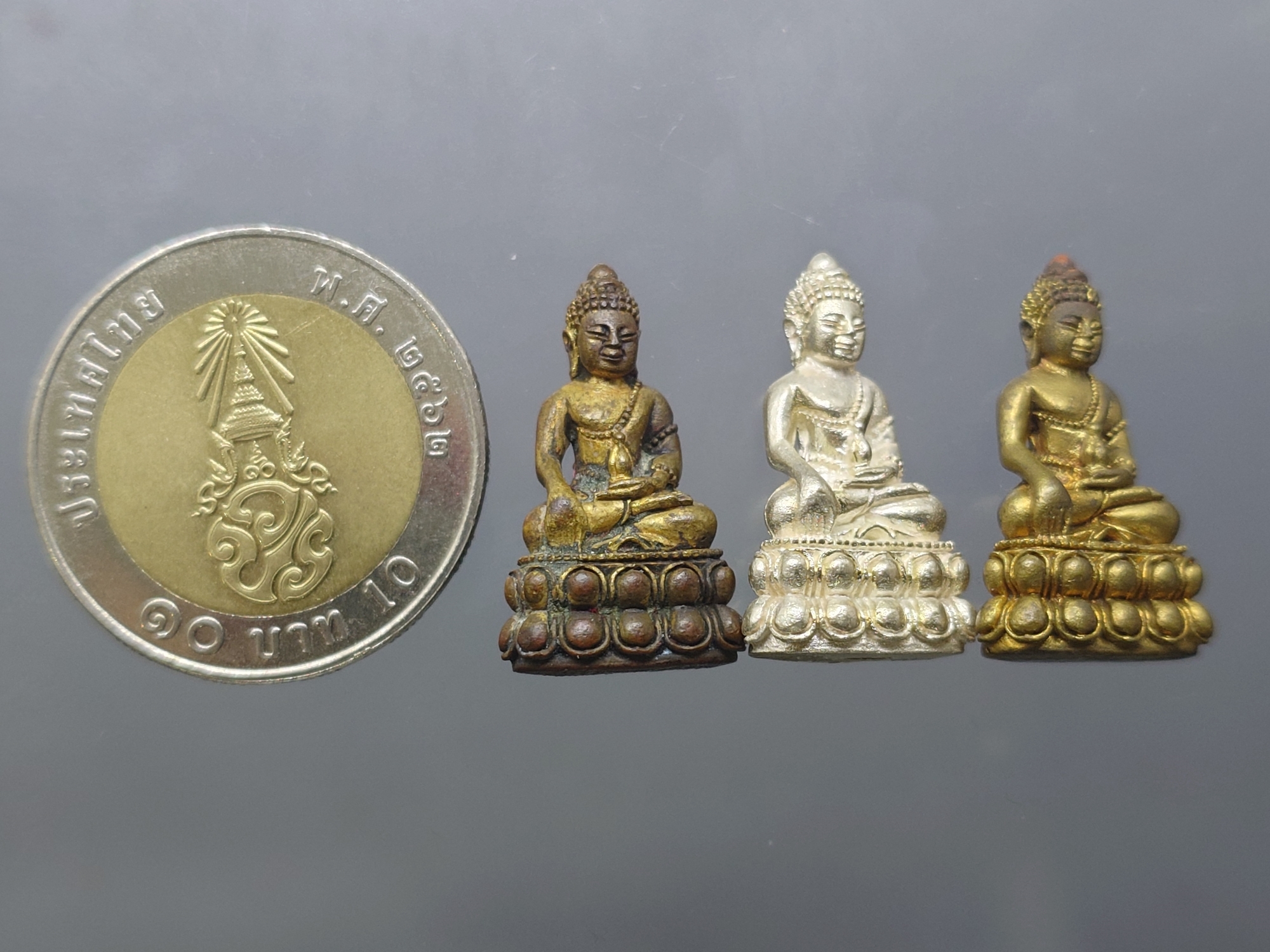 พระชัยวัฒน์ ตั๊กม้อ (ชุด3 เนื้อ เงิน นวะโลหะ สัมฤทธิ์) ปลุกเสก 2 พิธีใหญ่ 2 แผ่นดินไทย - จีน วัดสุทัศนฯ - วัดกวงซิ่ว ปี2537 พร้อมกล่องเดิม