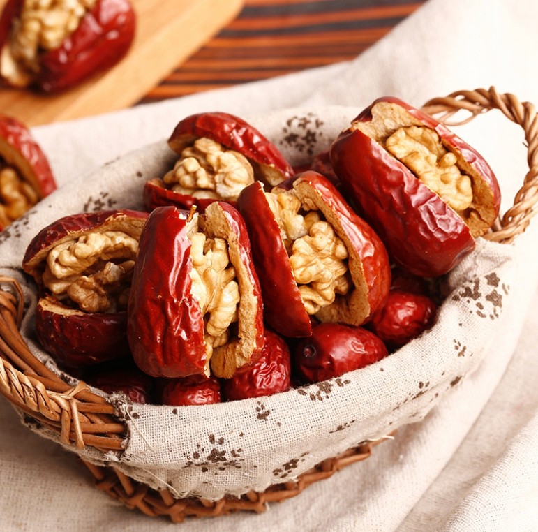 พุทราวอลนัท ตรากระรอก 三只松鼠 (258 g)