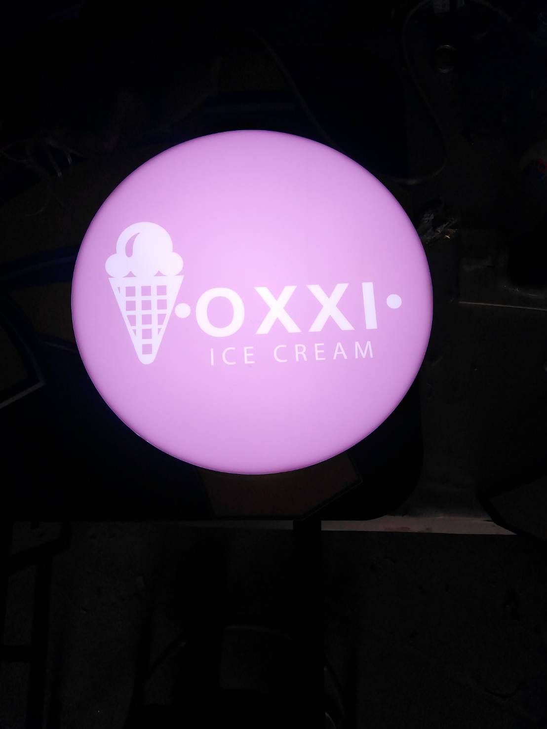 งานป้ายกล่องไฟวงกลม งานป้ายไฟโลโก้ร้าน งานป้ายตู้ไฟวงกลม OXXI ICE CREAM