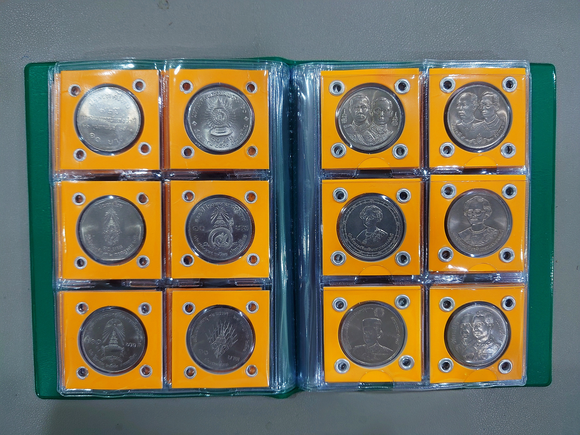 ชุดเหรียญ 10 บาท ครบชุด 47 วาระ (พ.ศ.2520–2537) เนื้อนิเกิล เหรียญไม่ผ่านการใช้ บรรจุเม้าท์เจาะตาไก่ ใส่เล่มสะสมสวยงาม