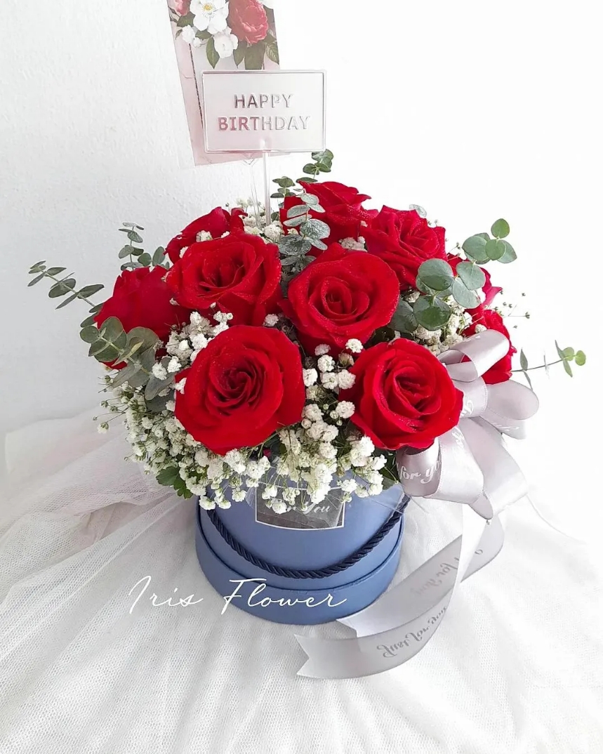 กล่องดอกไม้ กุหลาบสีแดง