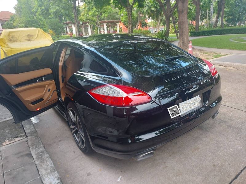 พรมปูพื้นรถยนต์ 7D Panamera 2012 สีน้ำตาลเข้ม+ไวนิลครีม