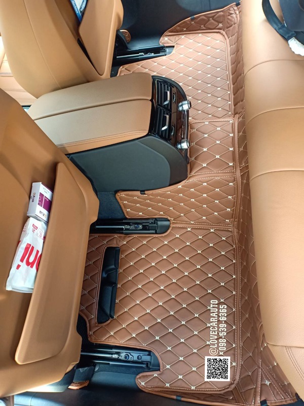 พรมปูพื้นรถยนต์ 6D Bmw 530e G30 สีน้ำตาลเข้ม