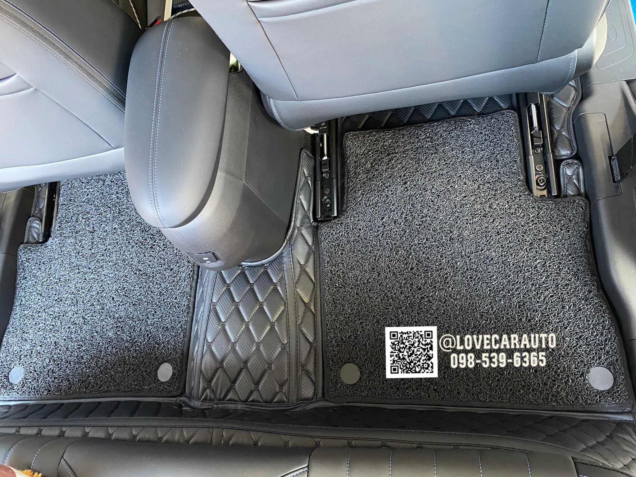 พรมปูพื้นรถยนต์ พรม7D Gmw ORA Good cat 2022 ลายเคฟล่า สีดำด้ายดำ+ไวนิลดำ