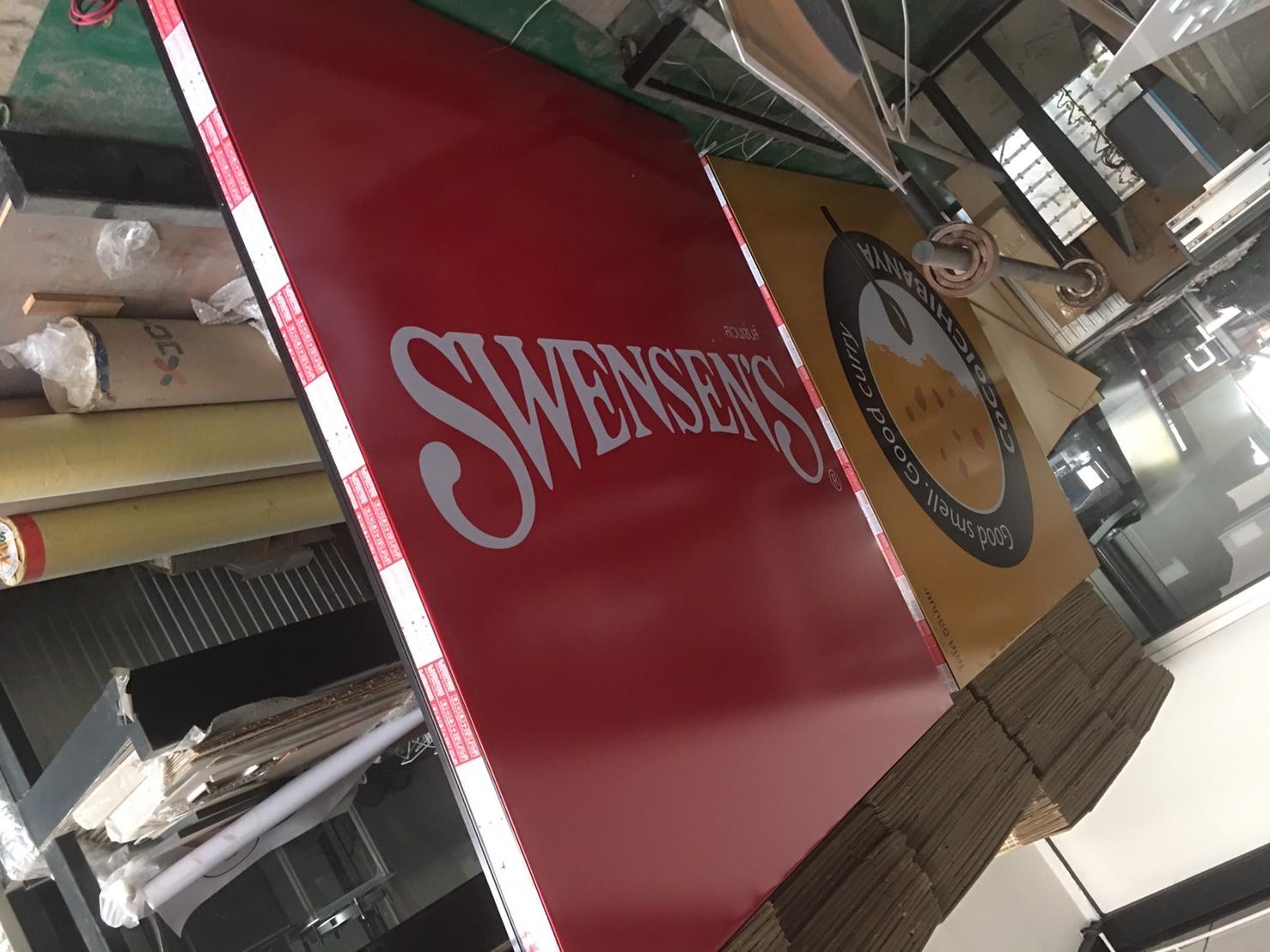 ป้ายกล่องไฟอลูมิเนียมแอลอีดีไฟออกหน้า งานswensen และ coco ichibanya