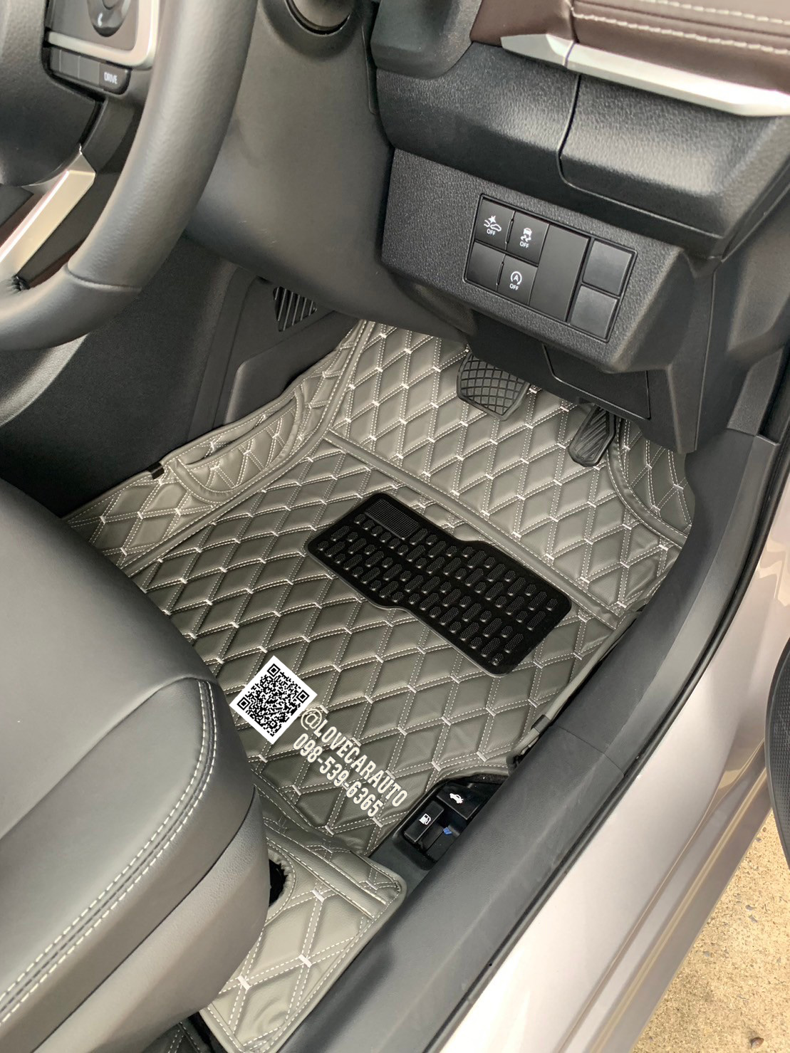 พรมปูพื้นรถยนต์ Toyota Yaris Ativ 2023 ด้ายคู่สีเทาด้ายเทา