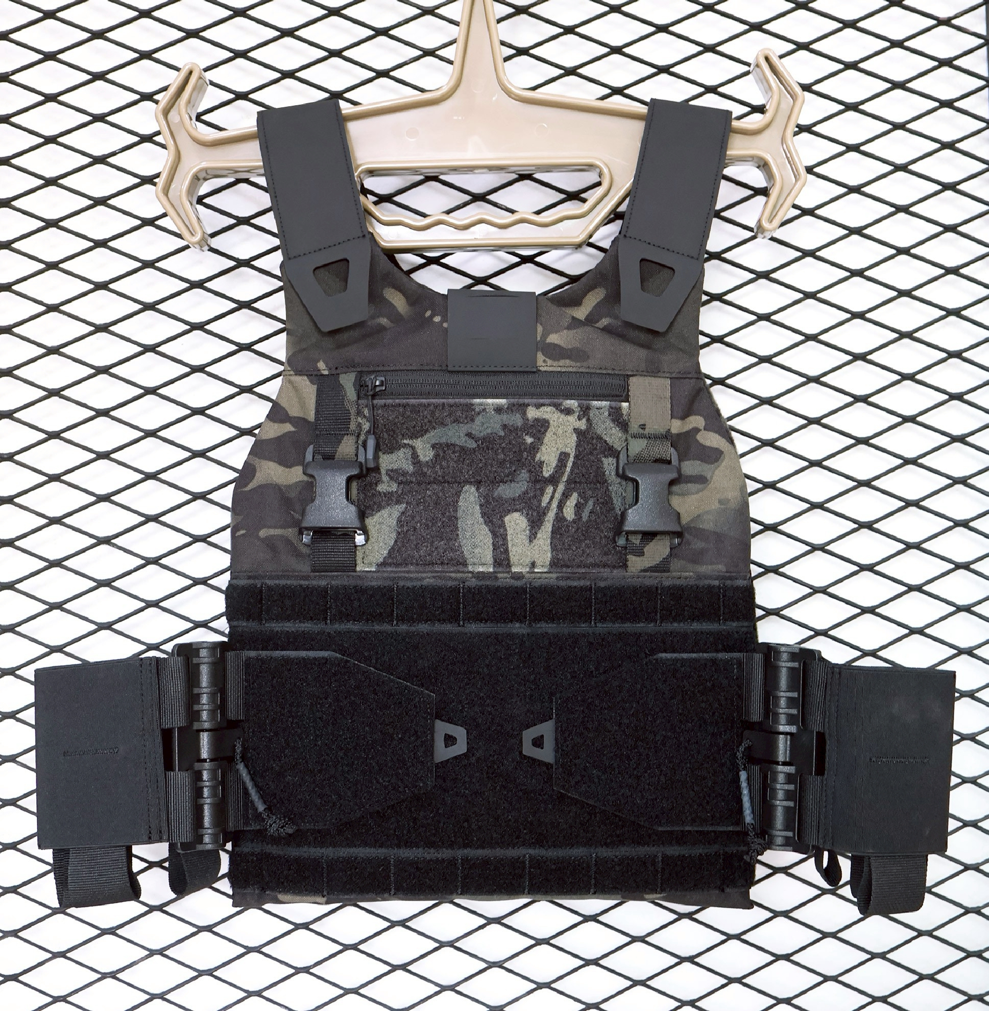 🇹🇭 1383 ไทยแลนด์ แทคติคอล เสื้อเกราะ FCSK 2.0 XL AFG ( AFG FCSK 2.0 plate carrier XL) [ AFG-VT15-XL ] สีพราง