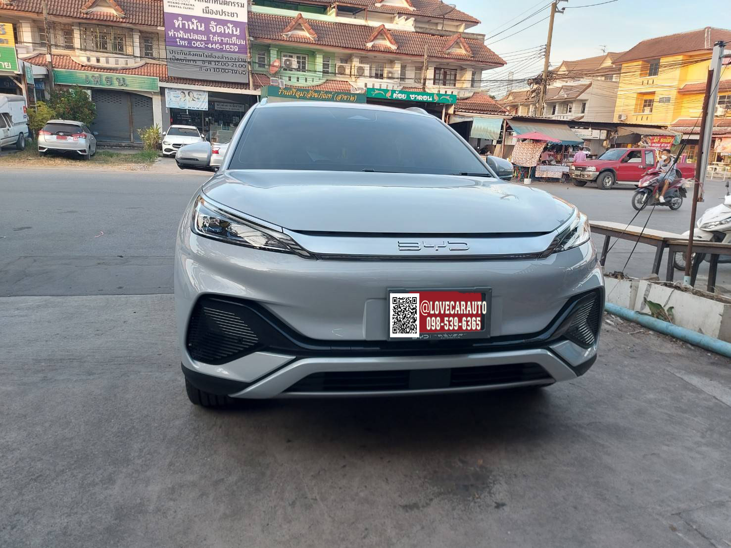 พรมปูพื้นรถยนต์ 7D BYD Atto3 ev 2023 ลายเคฟล่าสีดำด้ายแดง + ไวนิลเทา