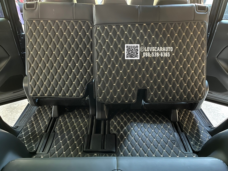 พรมปูพื้นรถยนต์ Mazda Cx-8 7ที่นั่ง พรมvvip ด้ายคู่ สีดำด้ายครีม