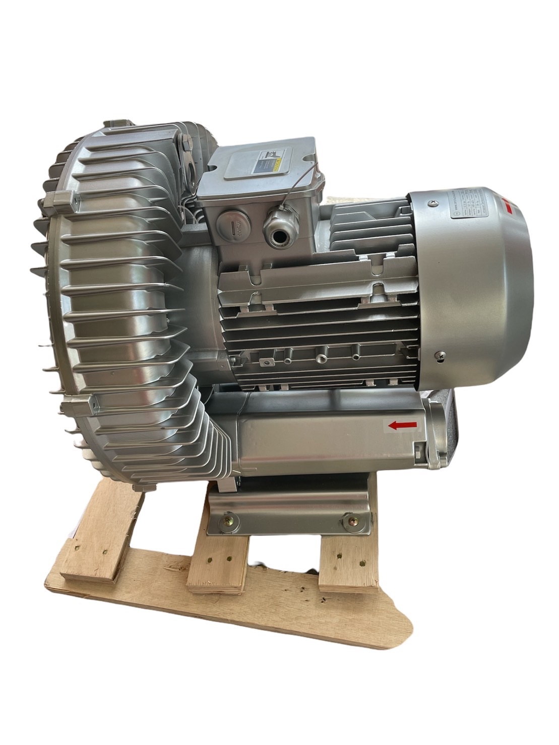 พัดลมโบรเวอร์เป่าอากาศ และ ดูดอากาศ Ring Blower CTA 4.0 Kw 380 V ขนาด 5 แรงม้า(4.0 KW)ใช้เติมอากาศในบ่อ เพาะเลี้ยงสัตว์น้ำ โรงงานอุตสาหกรรม