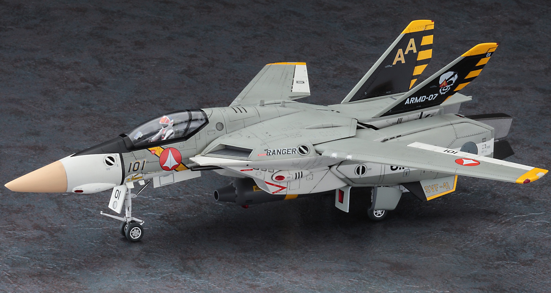 **MTS Toys**Hasegawa Macross 1/48 : VF-1J Super Strike Valkyrie SVF-41 Black Aces