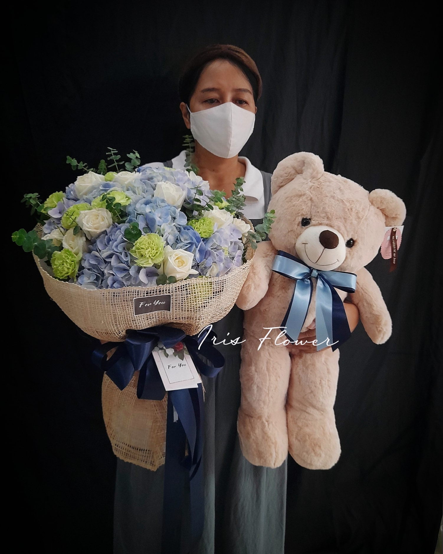 ช่อไฮเดรนเยียและตุ๊กตาหมี 60 cm.