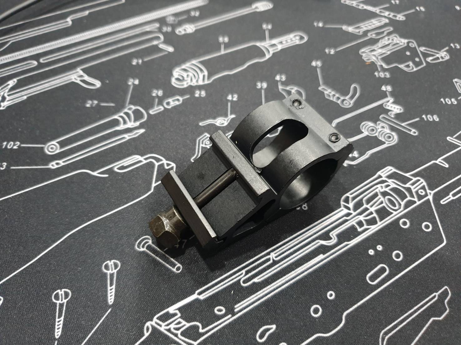 🇹🇭 792 ไทยแลนด์ แทคติคอล ขาจับไฟฉาย / เลเซอร์