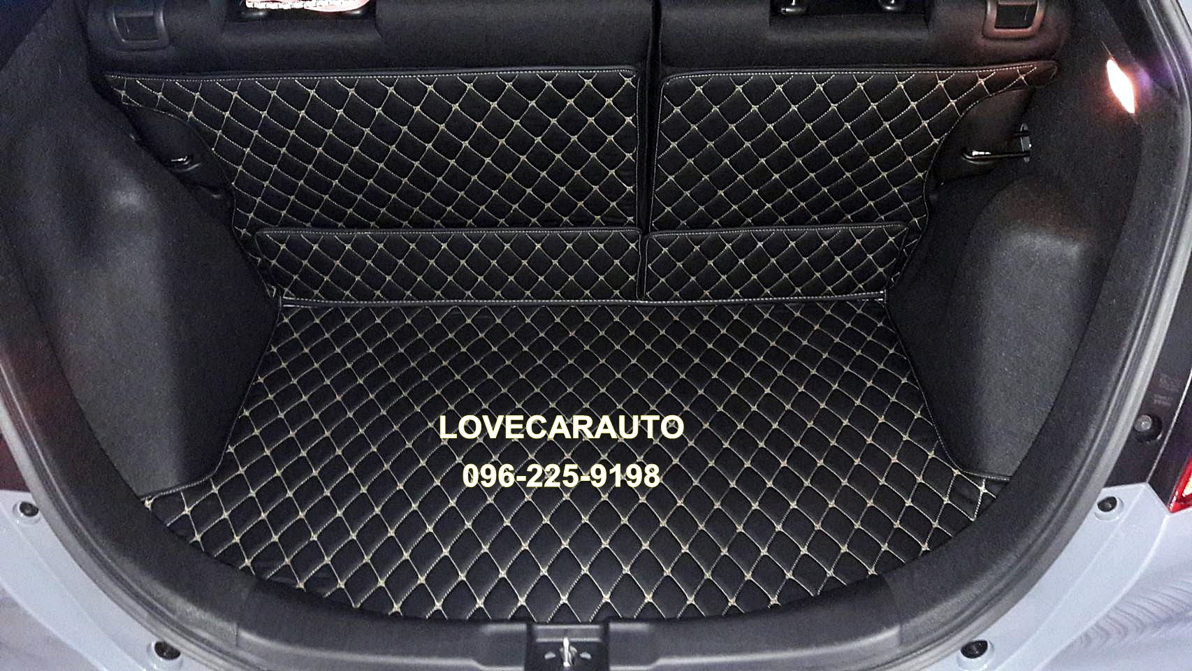 พรมรถยนต์ 6D Jazz 2021 สีดำด้ายทอง