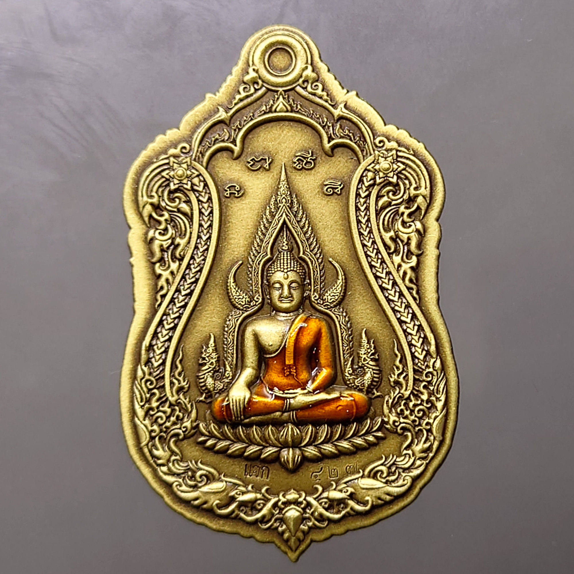 เหรียญพระพุทธชินราช หลัง ท้าวเวสสุวรรณ รุ่นขุมทรัพย์มหาเทพ (เหรียญแจก) เนื้อทองระฆังซาตินลงยาจีวร วัดสุทัศน์ๆ มูลนิธิมิราเคิ่ลออฟไลฟ์ๆ จัดสร้าง ปี2565