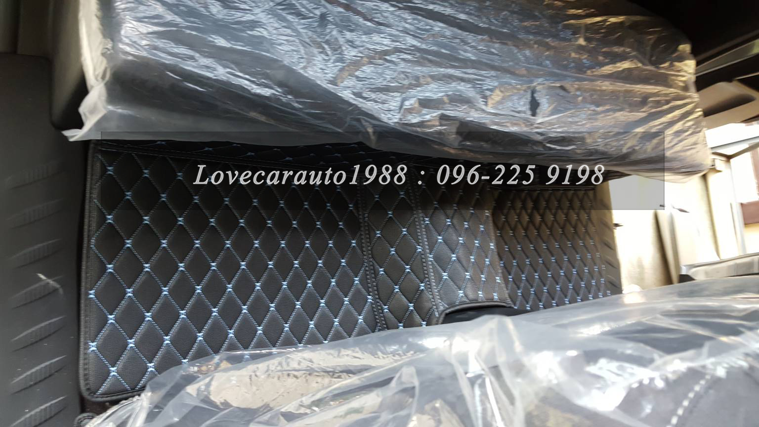 พรม6D Toyota Hilux Revo Cab สีดำฟ้า