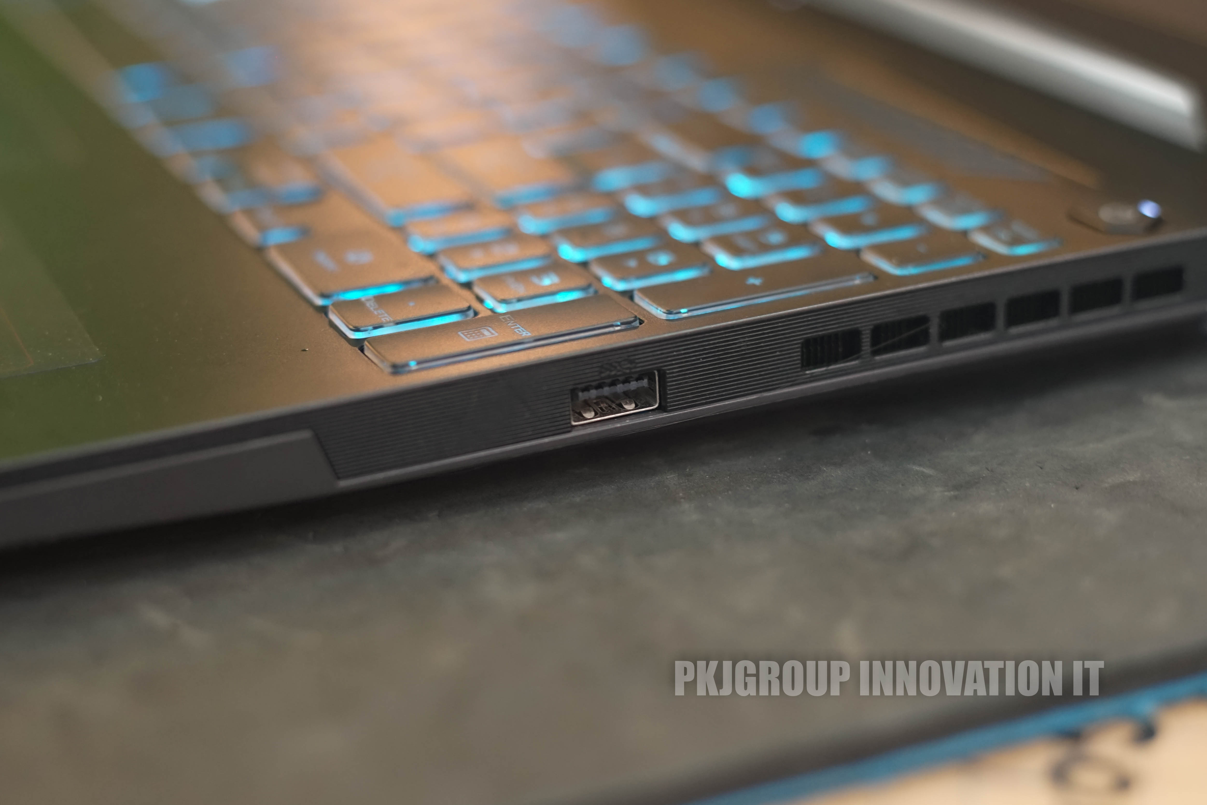 โน๊ตบุ๊คเล่นเกมมือสอง Asus Tuf FX507ZC4-HN002W i7-12700H RAM 16 GB SSD 512GB RTX3050 15.6" 144Hz (เครื่อง 2)