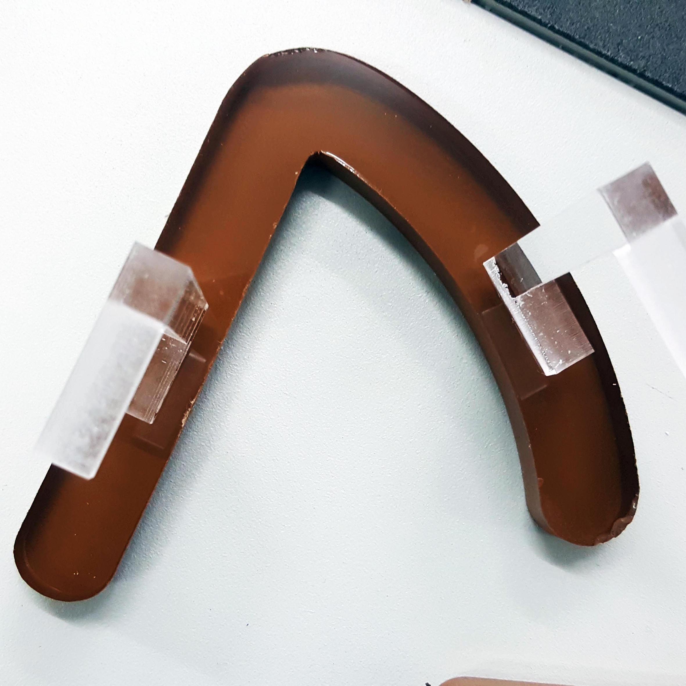 อักษรขาลอยอคิลลิค พ่นสี _ใช้สำกรับทำป้าย เพื่อมความโดนเด่นและมีมิติให้กับ ร้านค้า ร้านอาหาร ร้านเกมส์ และอื่นๆตามจินตนาการ