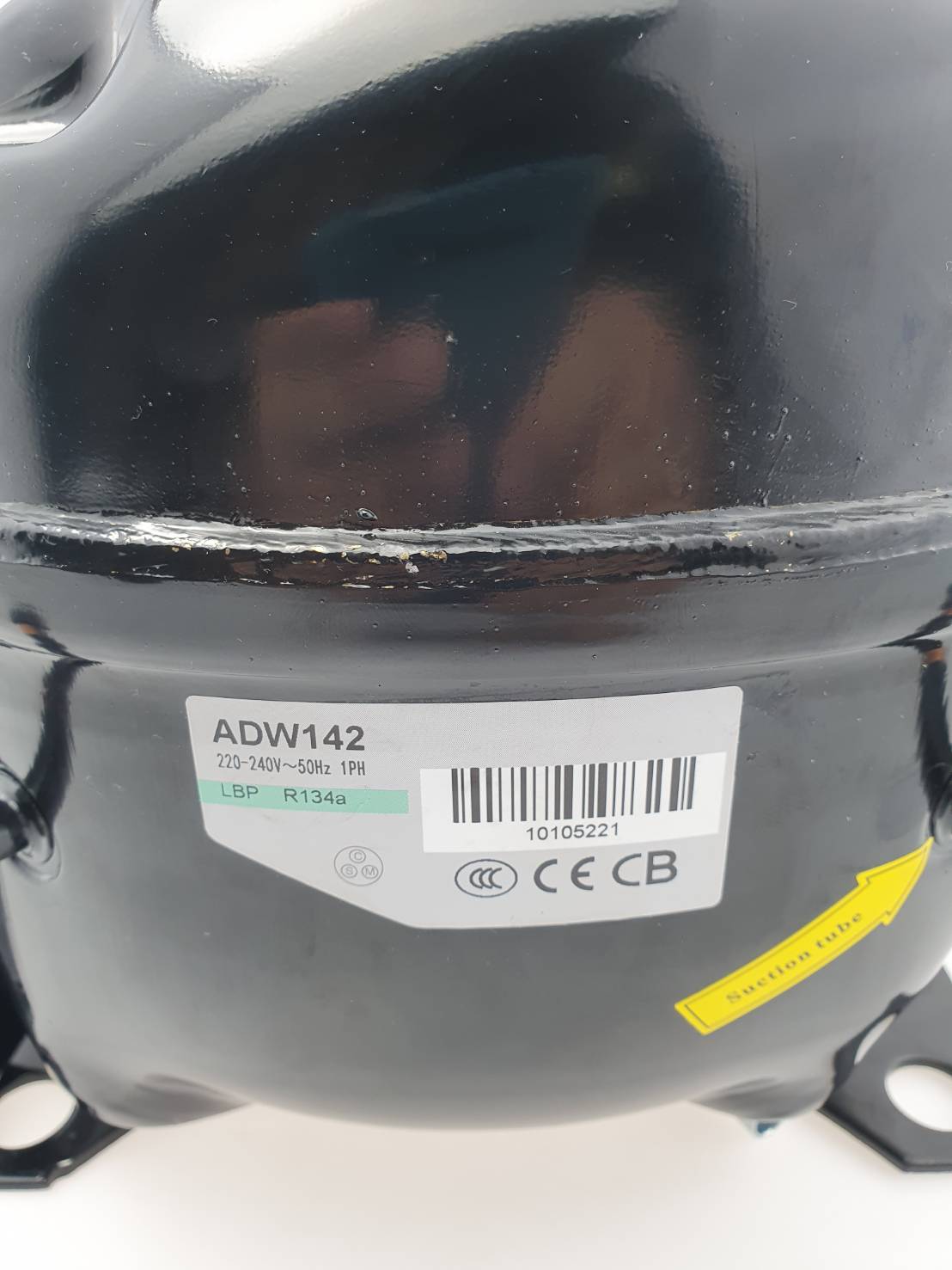 คอมเพรสเชอร์ ½ แรงม้า R134a สำหรับตู้แช่ ตู้เย็น Compressor ของใหม่ พร้อมอุปกรณ์ ดีเลย์ โอเวอร์โหลด รุ่น ADW142