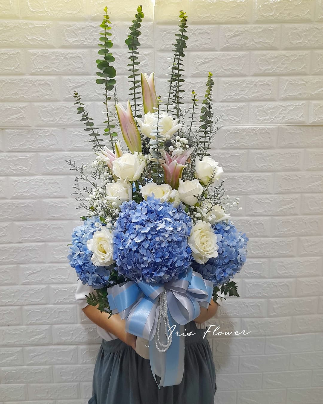 แจกันดอกไฮเดรนเยียร์
