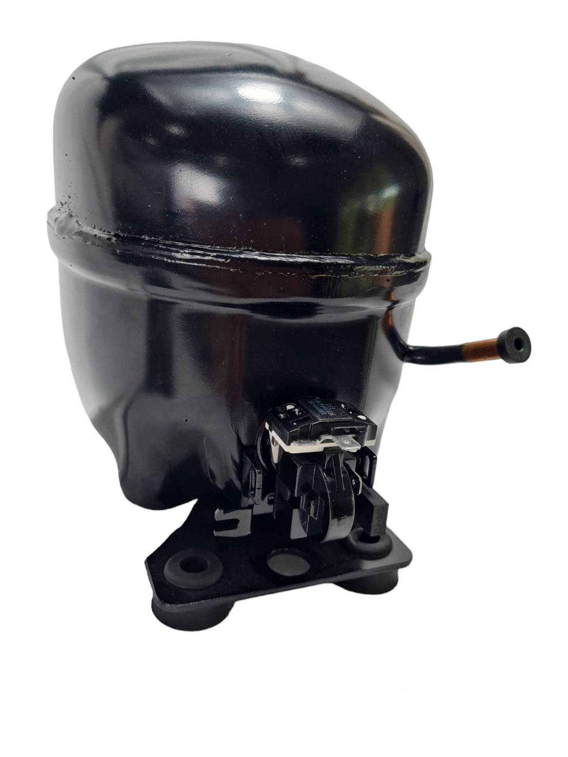 คอมเพรสเซอร์ ADW110 ใช้แทนคอม กุลธร 3/8 แรงม้า รุ่น AE2143Y น้ำยา R134a compressor 3/8 HP 220V ไม่มีมีสตาร์ทคาปาซิเตอร์