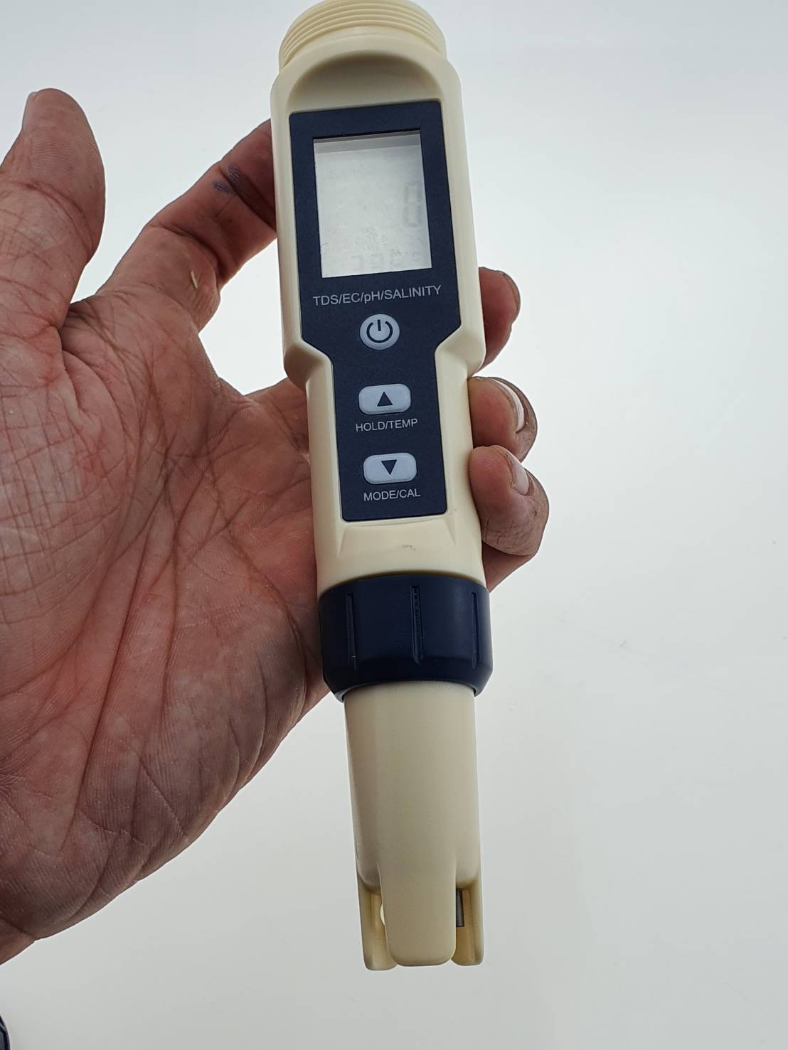 เครื่องวัดค่า PH วัดอุณหภูมิ วัด TDS วัด EC วัดเกลือ สำหรับตรวจสอบคุณภาพน้ำ ในบ่อเพาะเลี้ยงสัตว์น้ำ และตรวจสอบคุณภาพน้ำ