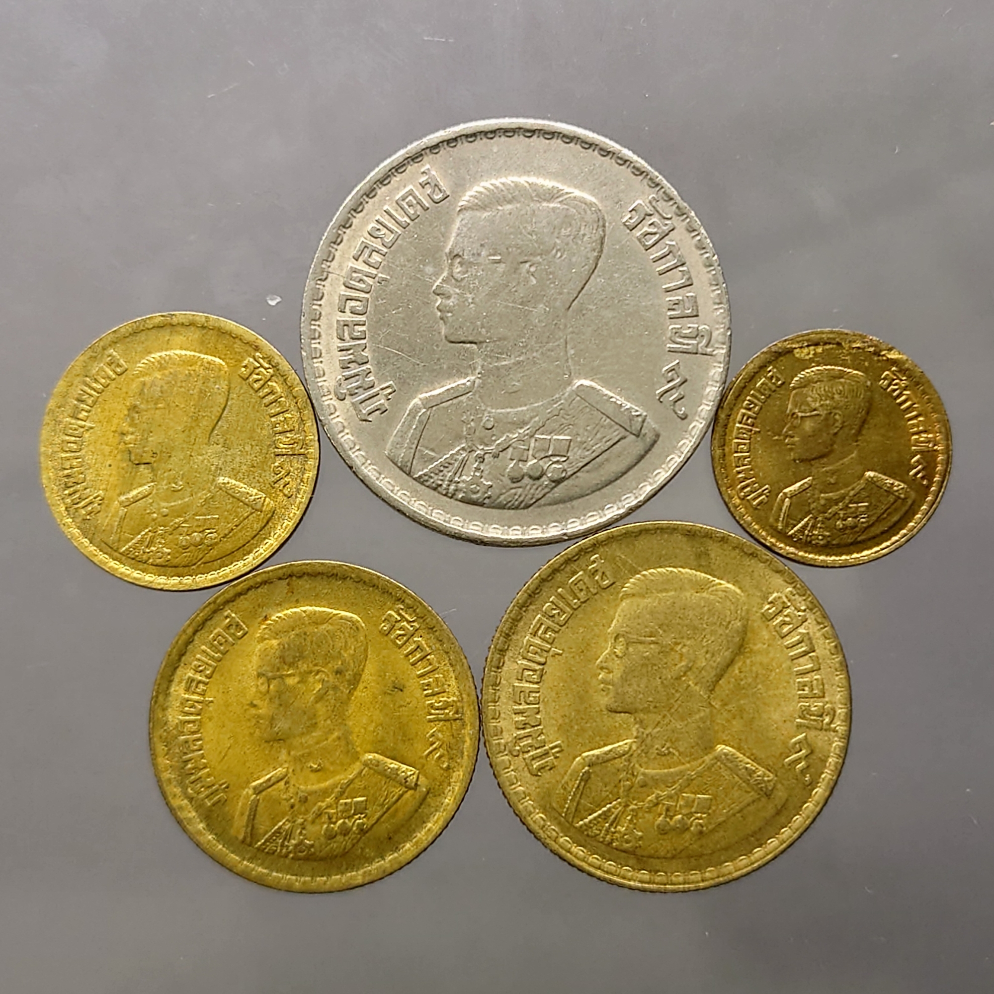 เหรียญหมุนเวียน ครบชุด 5เหรียญ (5-10-25-50 สตางค์ 1 บาท) ปี2500 ผ่านใช้งาน