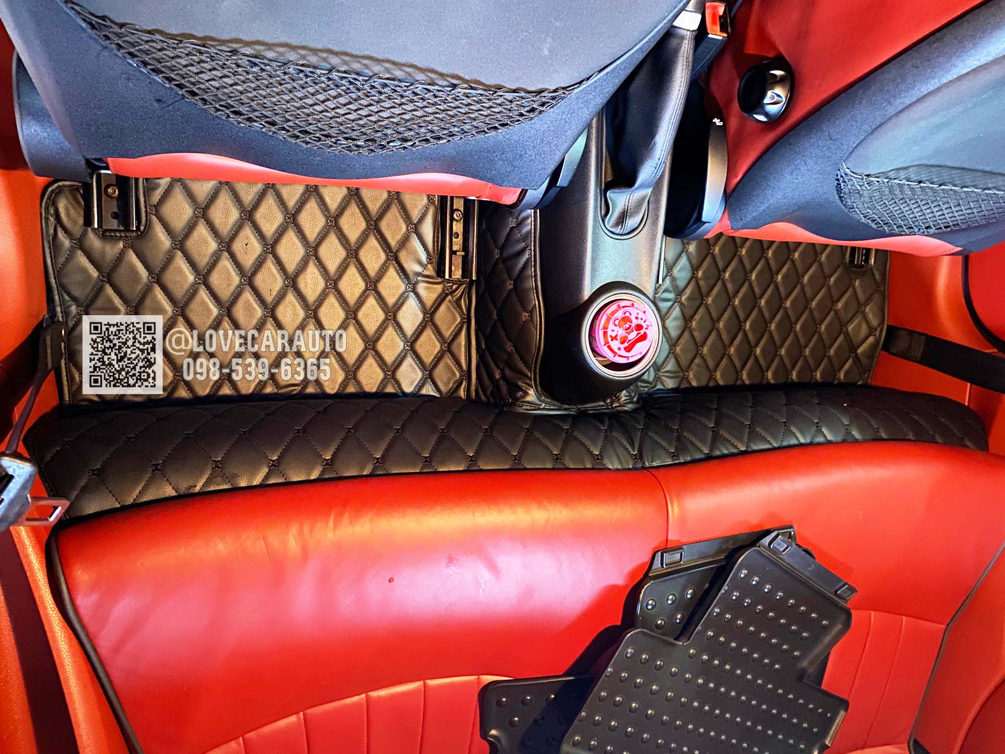 พรมปูพื้นรถยนต์ 6D Mini Cooper S R56 สีดำด้ายดำ เต็มคัน