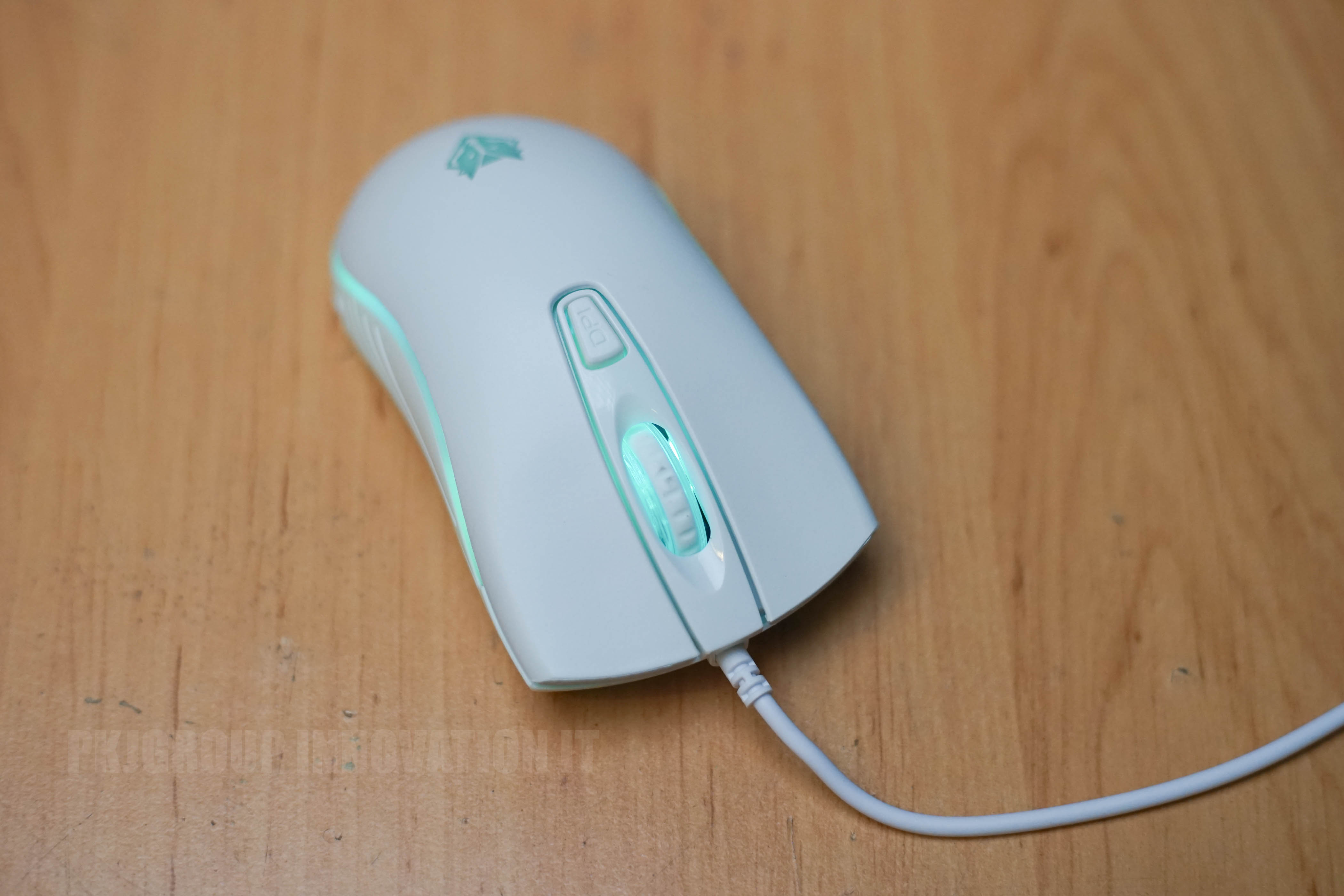 เมาส์เกมมิ่ง Nubwo NM-95 white สีขาว ราคาประหยัด คนถนัดซ้ายใช้ได้