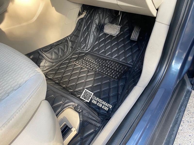 พรมปูพื้นรถยนต์ Ford Focus 2012 VVIPด้ายคู่สีดำด้ายดำ