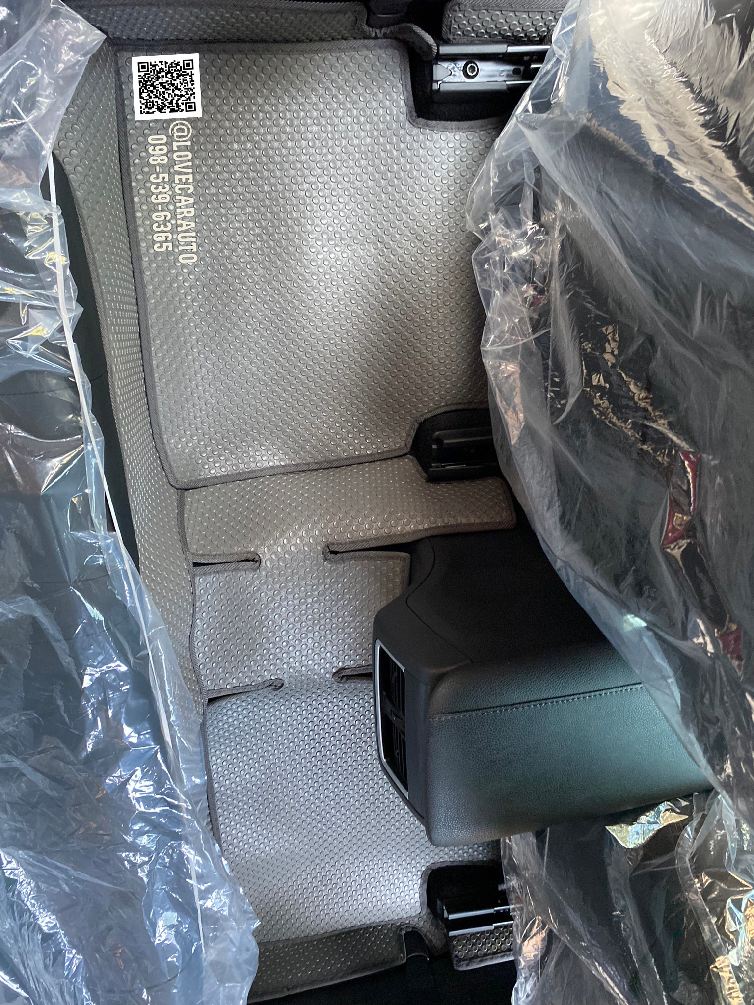 ผ้ายางกระดุม Pvc ปูรถยนต์ Toyota Camry โตโยต้า คัมรี่ 2022 กระดุมเล็กเทา