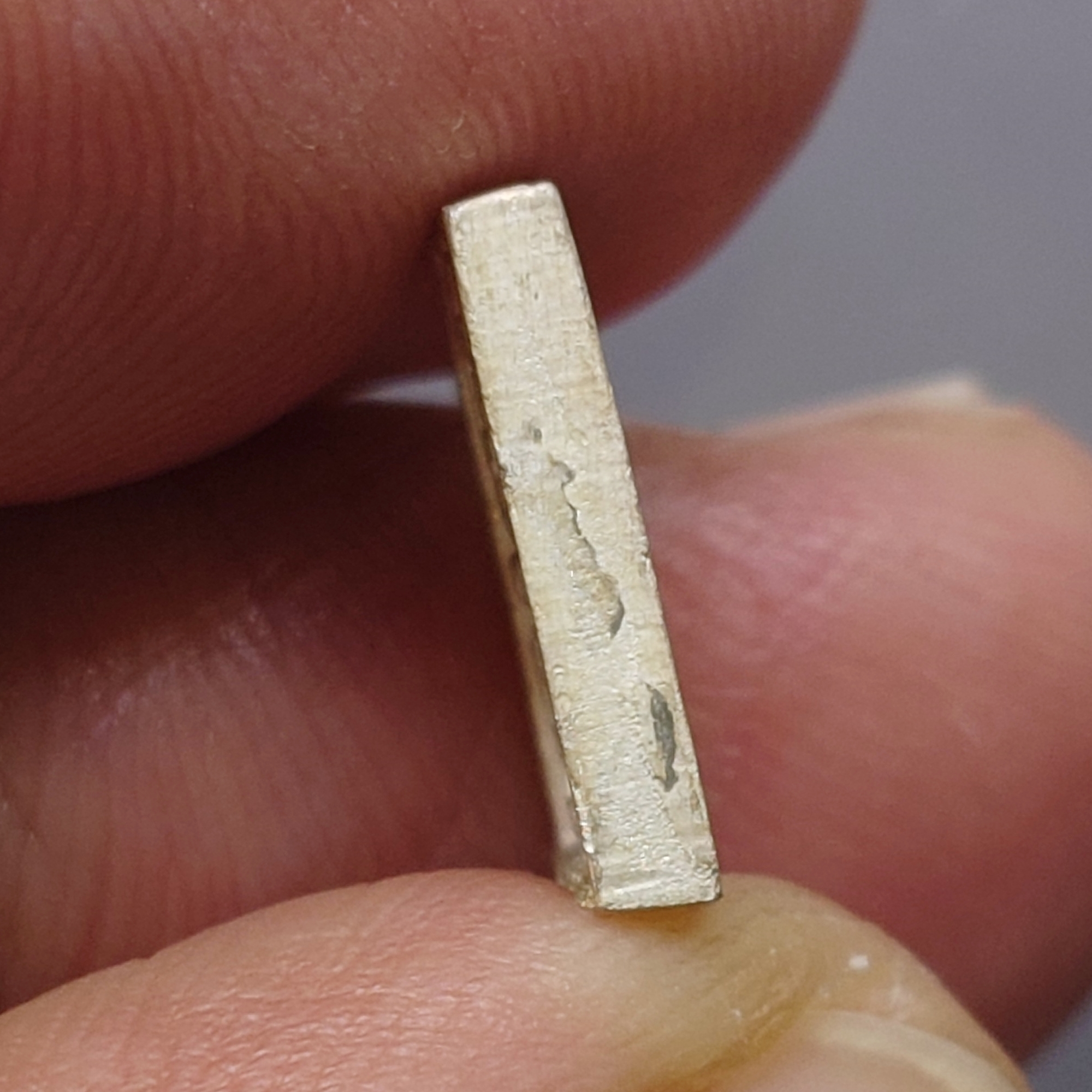 พระของขวัญ วัดปากน้ำ รุ่นซื้อที่ดินถวาย ปี2534 เนื้อเงิน พิมพ์มหาปฐพี พร้อมกล่องเดิม