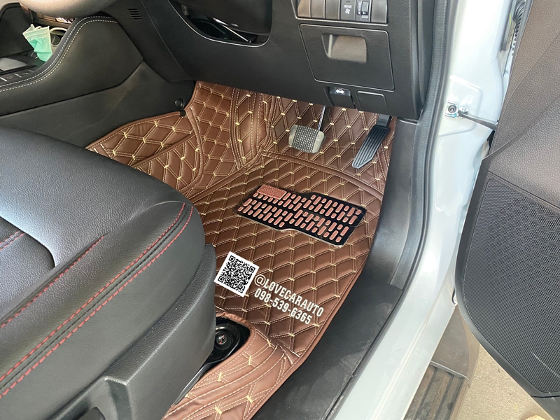 พรมปูพื้นรถยนต์ VVIP ด้ายคู่ Isuzu Mux 2023 สีกาแฟ เต็มคัน