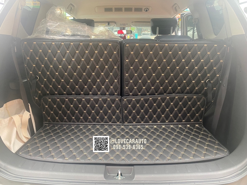 พรมปูพื้นรถยนต์ Mitsubishi Xpander 2023 พรมVVIPด้ายคู่ สีดำด้ายทอง