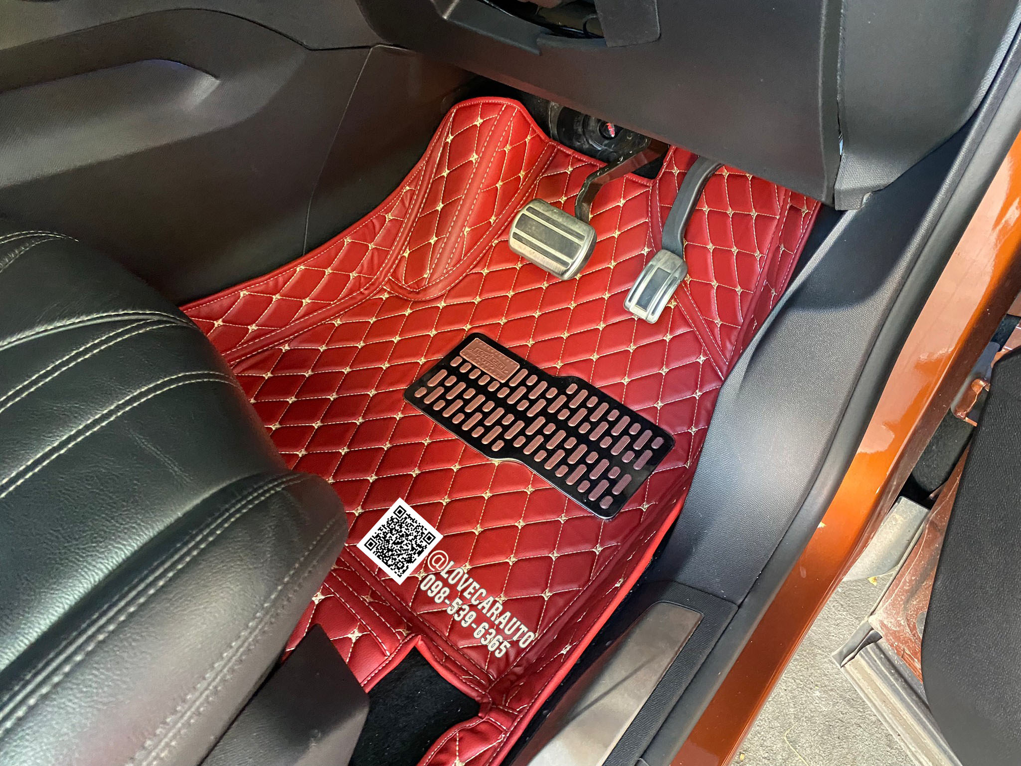 พรมปูพื้นรถยนต์ พรม6D Peugeot 3008 สีแดงไวน์